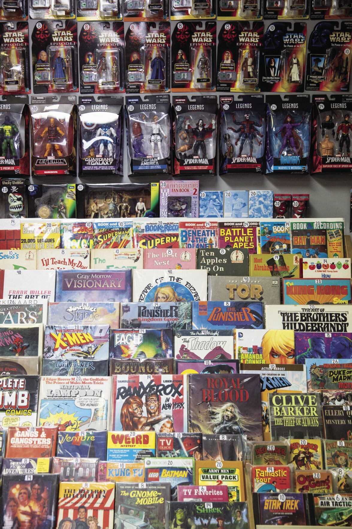 2021.01.26_Dierbeck_FE_RetroMKE_Comics-Final_2.jpg